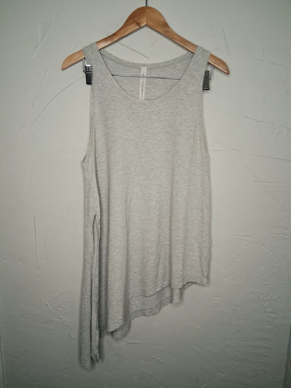 Lululemon Size 10 Light Heather Gray Pima Cotton Asymmetrical Tank Top Sleeveles - Picture 2 of 9